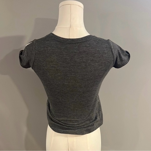 Like New Old Navy Active Charcoal Tee - Picture 6 of 16
